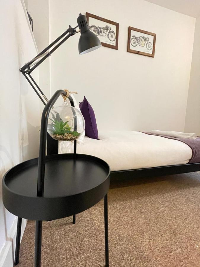 Appartamento Located Two Bedroom *